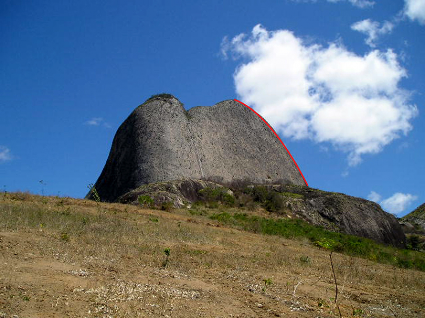 Face Norte da Pedra do Dinossauro