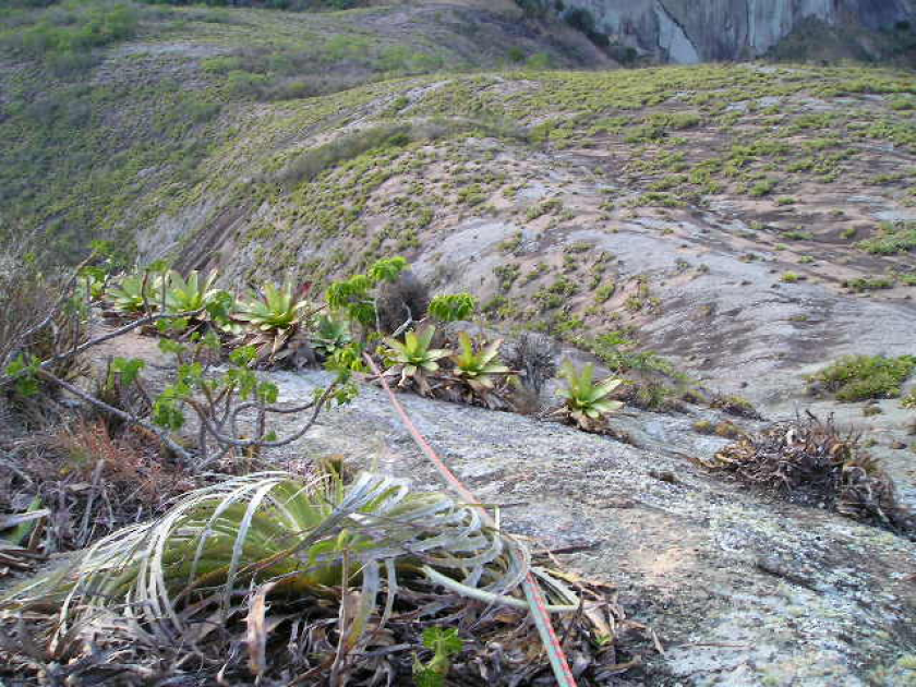 Face Norte da Pedra do Dinossauro